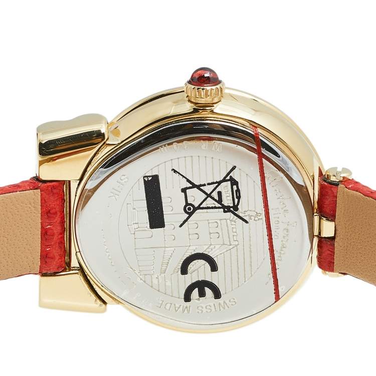 Pre Owned Salvatore Ferragamo Mother of Pearl Gold Plated Stainless Leather Gancino SFIK00219 Women's Wristwatch 22 mm