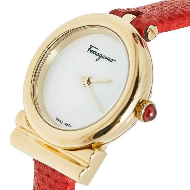 Pre Owned Salvatore Ferragamo Mother of Pearl Gold Plated Stainless Leather Gancino SFIK00219 Women's Wristwatch 22 mm
