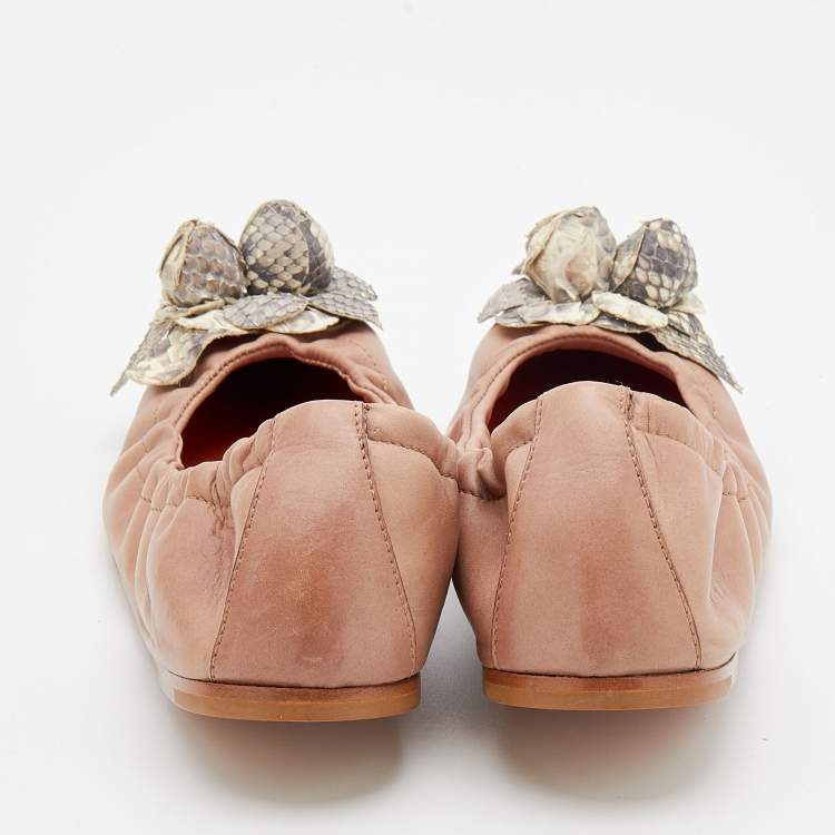 Pre Owned Santoni Beige Leather And Python Flower Bow Scrunch Ballet Flats Size 37