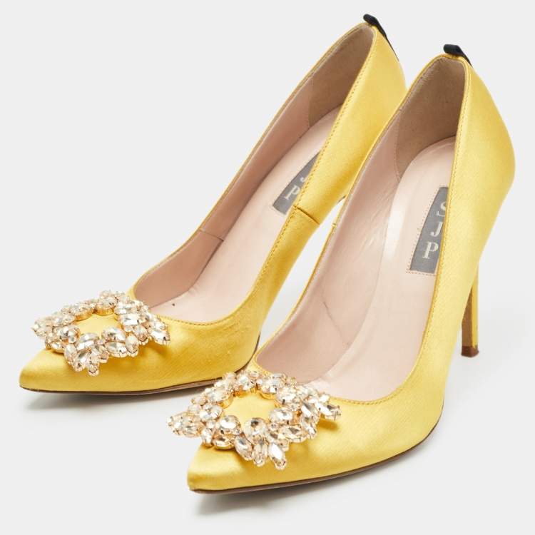 Pre Owned SJP Sarah Jessica Parker Yellow Satin Crystal Embellished Pumps Size 37