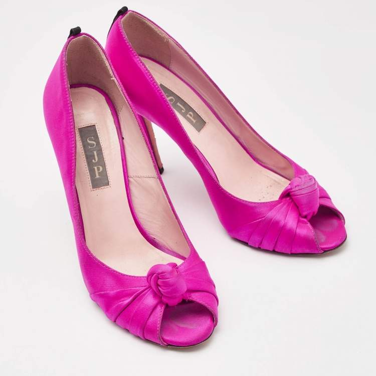 Pre Owned SJP Sarah Jessica Parker Pink Satin Peep Toe Pumps Size 37