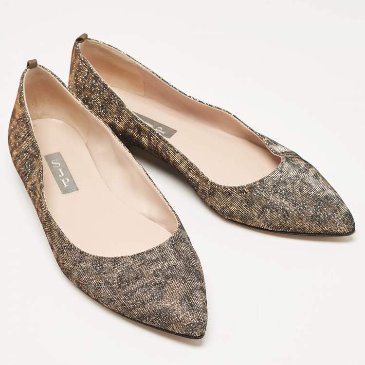 Pre Owned SJP Sarah Jessica Parker Gold Glitter Ballet Flats Size 37