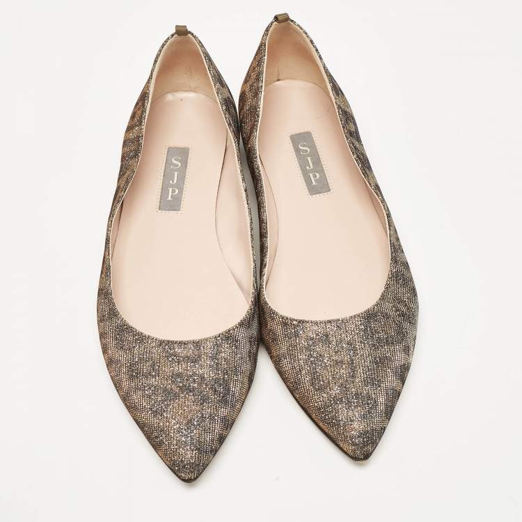 Pre Owned SJP Sarah Jessica Parker Gold Glitter Ballet Flats Size 37