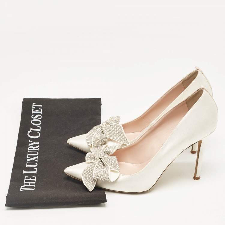 Pre Owned SJP Sarah Jessica Parker Off White Satin Samara Pumps Size 37