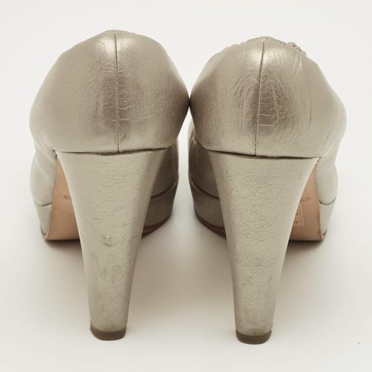 Pre Owned See by Chloé Size 40 Metallic Leather Platform Pumps