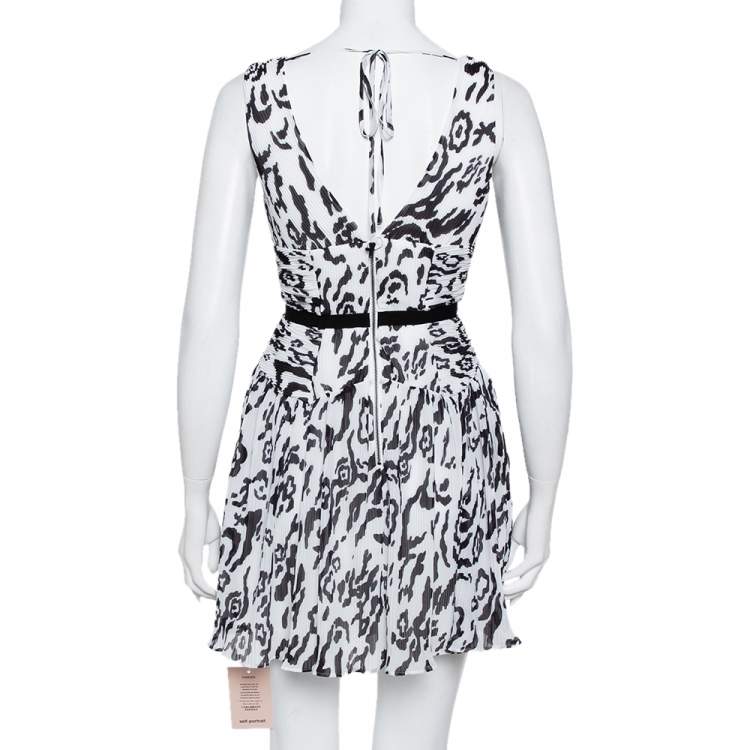Pre Owned Self-Portrait Monochrome Leopard Printed Plisse Chiffon Sleeveless Mini Dress S