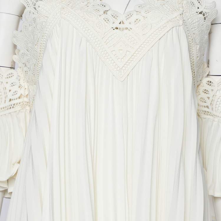 مملوكة مسبقًا Self Portrait Off-White Crepe Lace Trim Pleated Off Shoulder Dress L