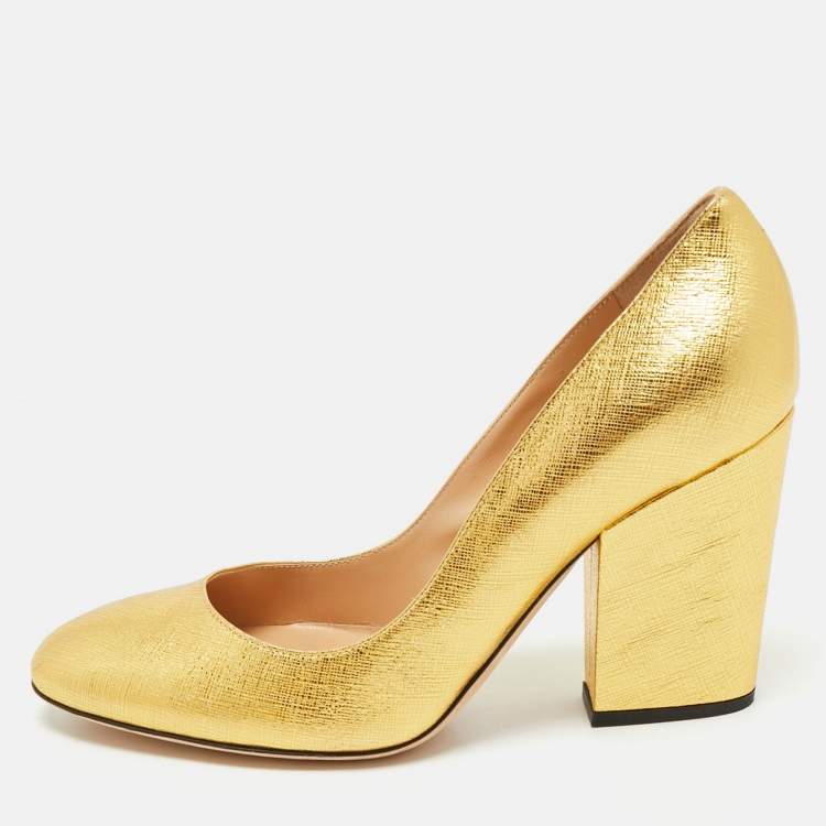 Pre Owned Sergio Rossi Gold Textured Leather Round Toe Pumps Size 36.5