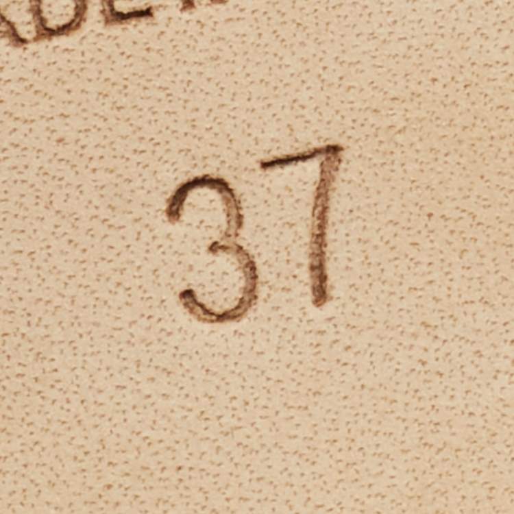 Pre Owned Sergio Rossi Size 37 Beige Suede Crystal Embellished Pointed Toe Mules