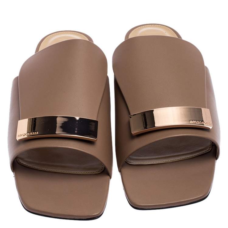 Pre Owned Sergio Rossi Beige Nude Leather SR1 Slide Flats Size 39.5