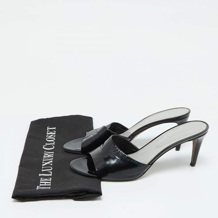 مملوكة مسبقًا Sergio Rossi Black Patent Leather Slide Sandals Size 40