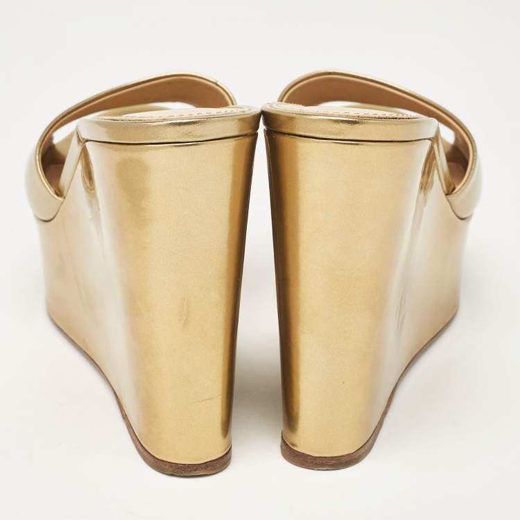 Pre Owned Sergio Rossi Gold Patent Leather Lakeesha Wedge Sandals Size 37