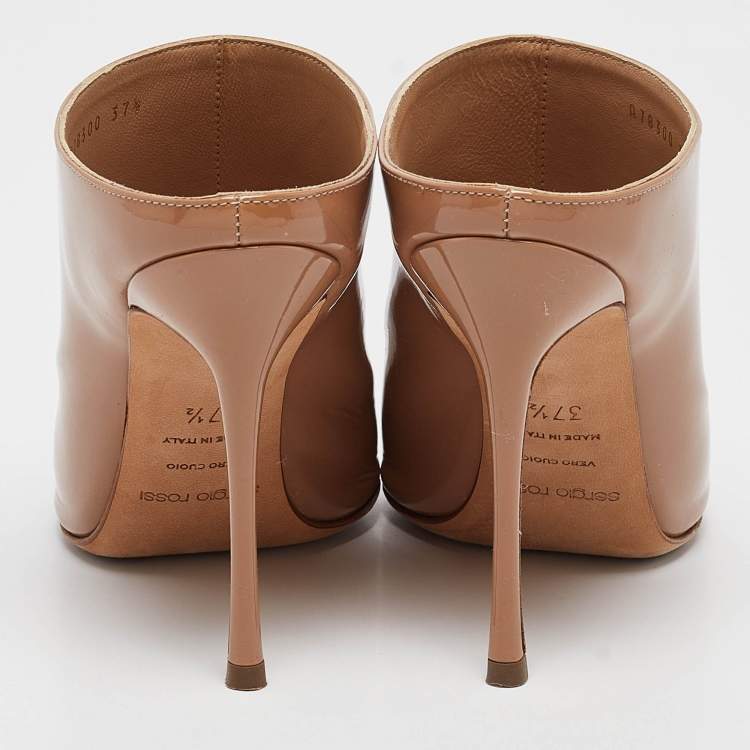 Pre Owned Sergio Rossi Beige Patent Leather Mules Size 37.5