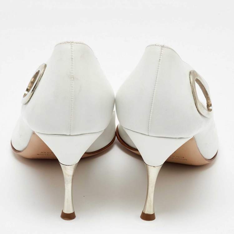 مملوكة مسبقًا Sergio Rossi White Leather Pointed Toe Pumps Size 40
