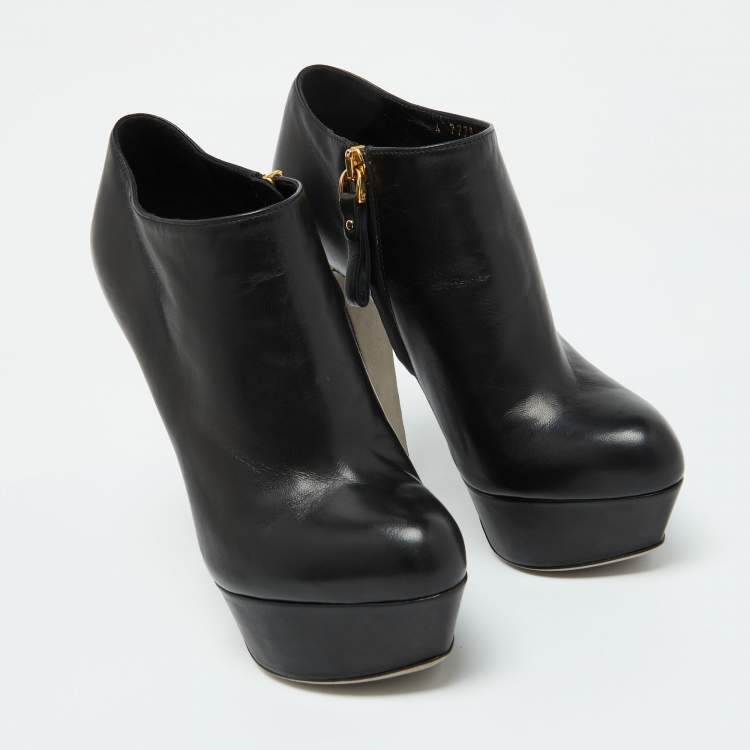 Pre Owned Sergio Rossi Black Leather Platform Ankle Length Booties Size 34.5