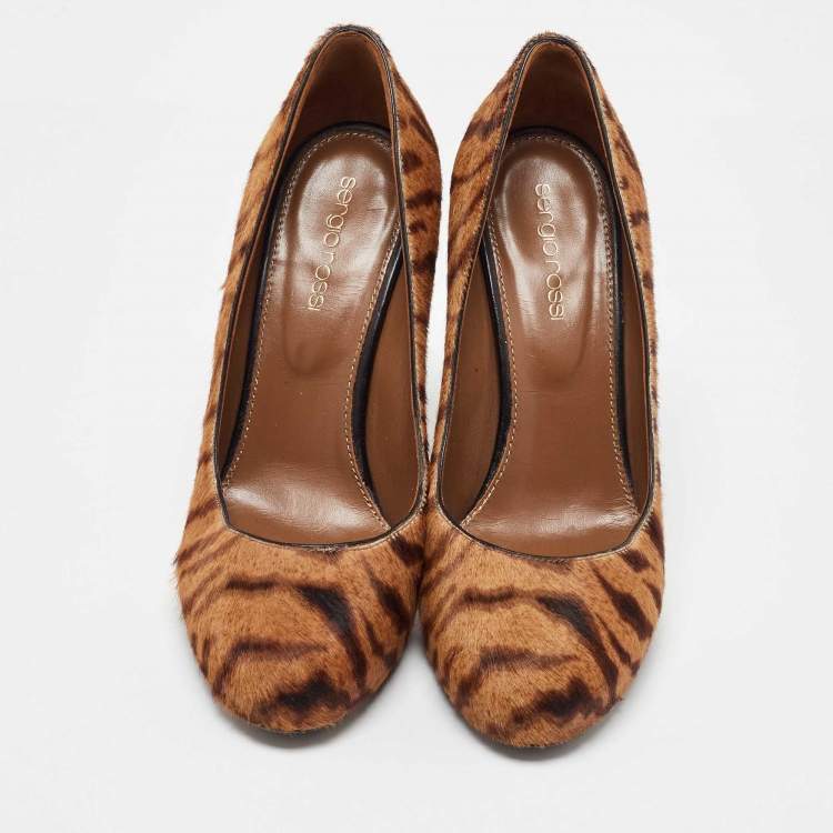Pre Owned Sergio Rossi Brown Tiger Stripes Print Calf Hair Platform Pumps Size 36.5