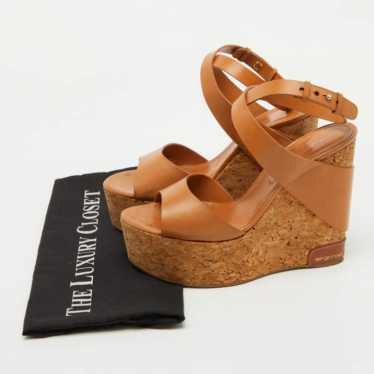 مملوكة مسبقًا Sergio Rossi Tan Leather Strappy Cork Platform Wedge Sandals Size 39