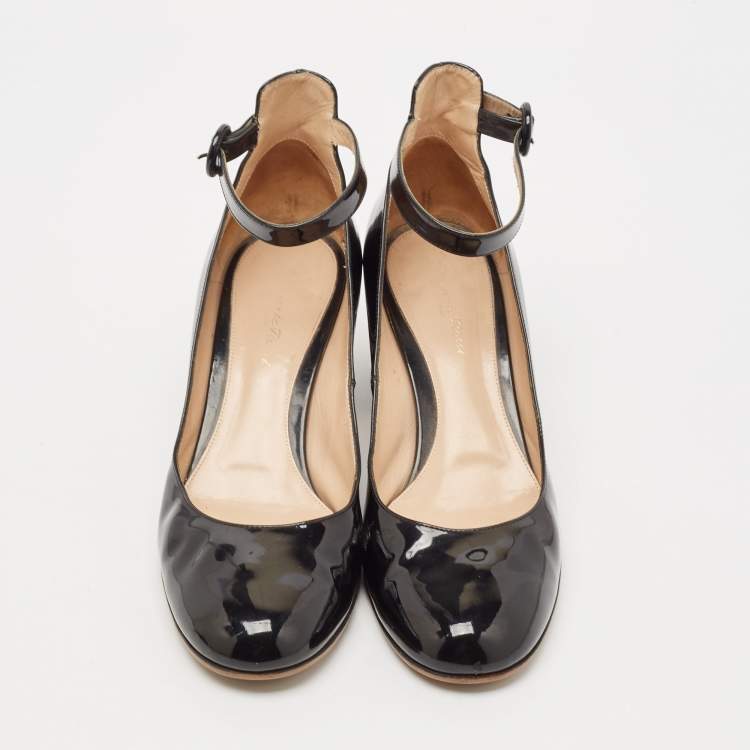 Pre Owned  Gianvito Rossi Black Patent Leather Mary Jane Pumps Size 41