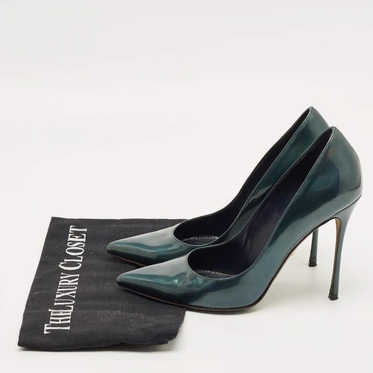 مملوكة مسبقًا Sergio Rossi Godiva Size 37 Metallic Green Patent Leather Pointed Toe Pumps