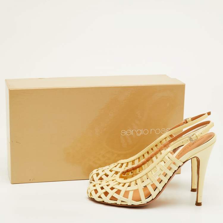 Pre Owned Sergio Rossi Size 37.5 Cream Patent Leather Cut Out Slingback Sandals