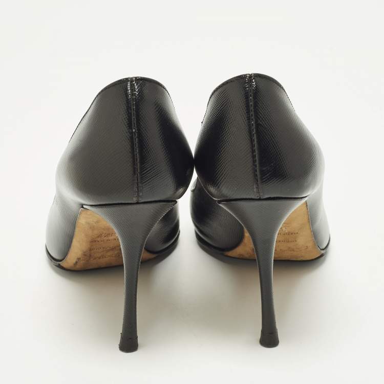 Pre Owned Sergio Rossi Godiva Size 35.5 Black Saffiano Leather Pumps