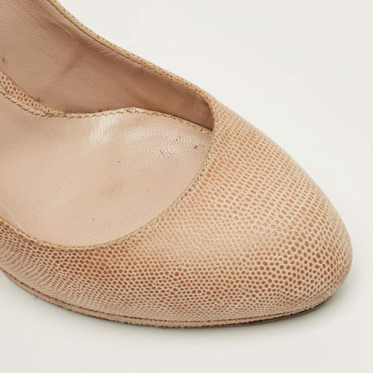 Pre Owned Sergio Rossi Size 39 Beige Texture Suede Round Toe Pumps