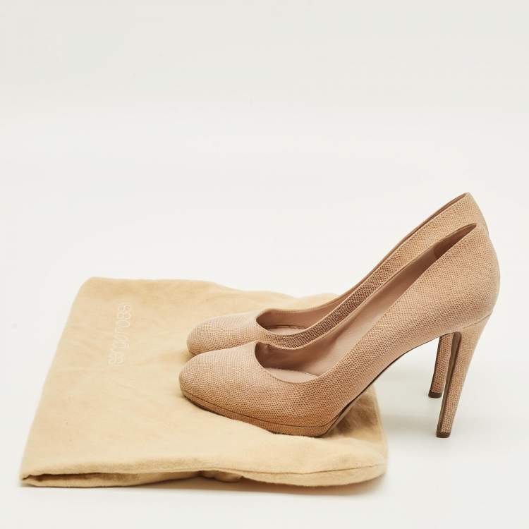Pre Owned Sergio Rossi Size 39 Beige Texture Suede Round Toe Pumps