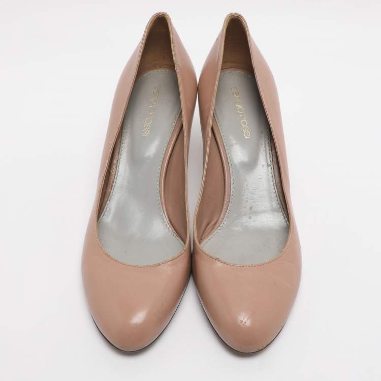 Pre Owned Sergio Rossi Size 38 Beige Leather Round Toe Pumps