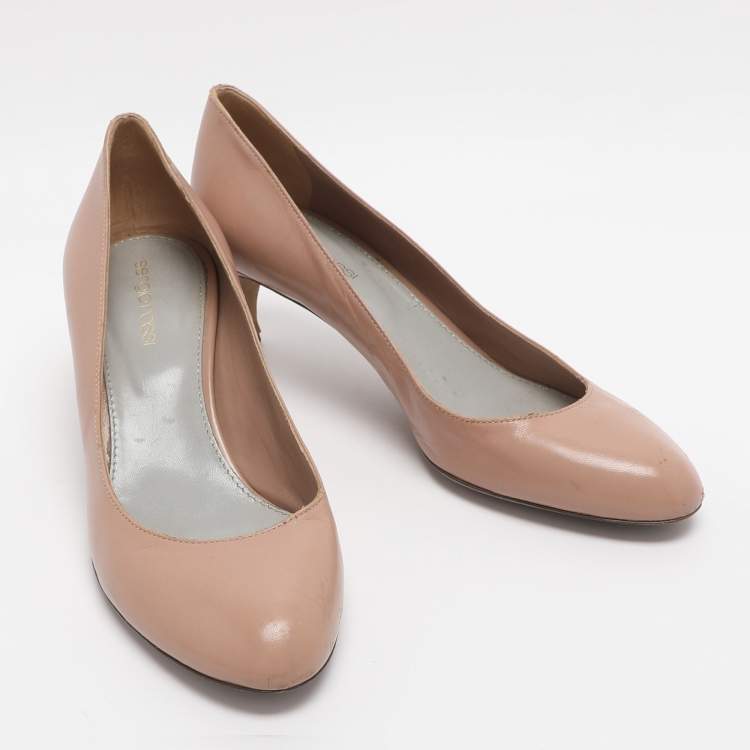 Pre Owned Sergio Rossi Size 38 Beige Leather Round Toe Pumps