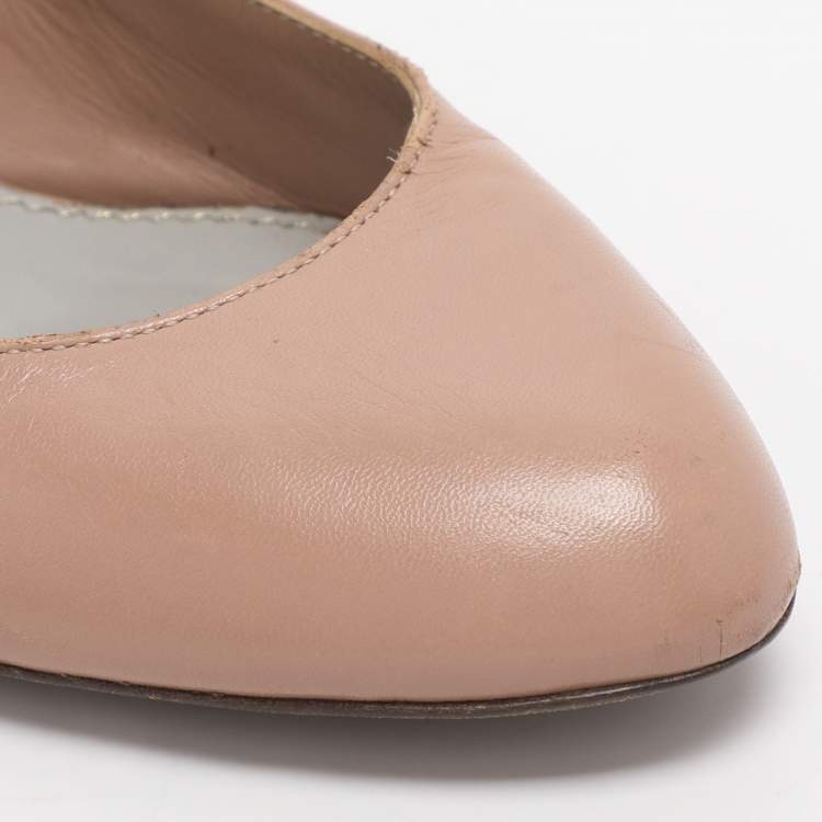 Pre Owned Sergio Rossi Size 38 Beige Leather Round Toe Pumps