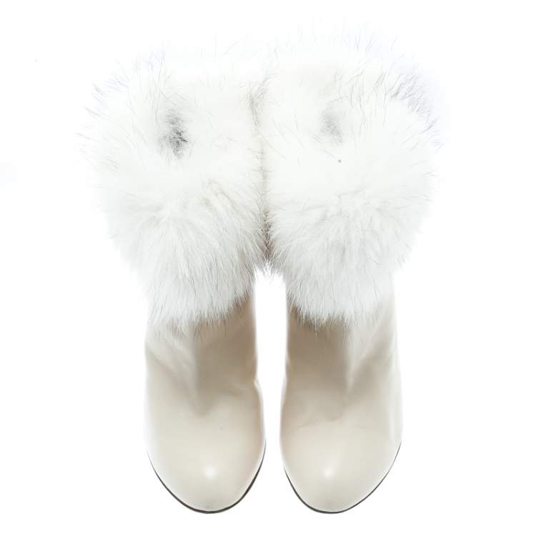 Pre Owned Sergio Rossi Cream Leather With Fur Trim Ankle Boots Size 40.5