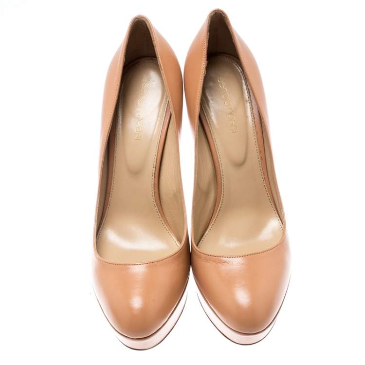 Pre Owned Sergio Rossi Brown Leather Platform Pumps Size 39