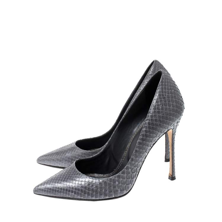 مملوكة مسبقًا Sergio Rossi Grey Python Leather Pointed Toe Pumps Size 35