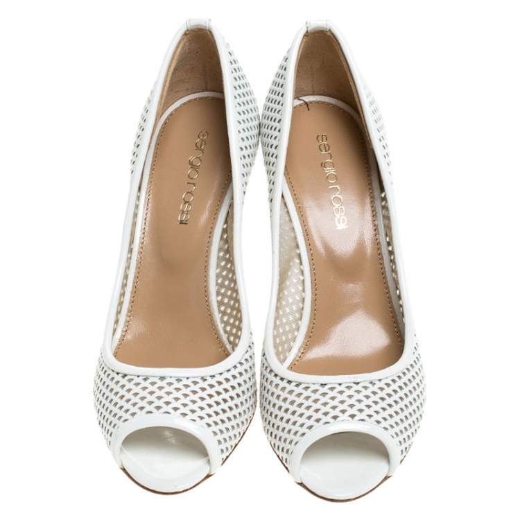 مملوكة مسبقًا Sergio Rossi White Lasercut Leather Peep Toe Pumps Size 34
