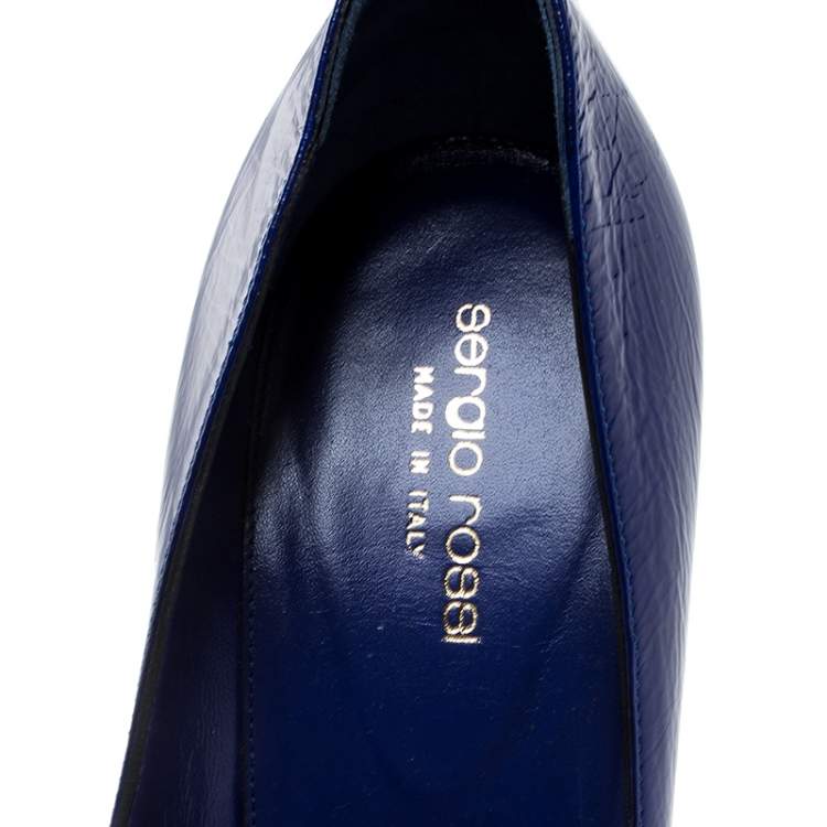 مملوكة مسبقًا Sergio Rossi Electric Blue Patent Leather Round Toe Pumps Size 40