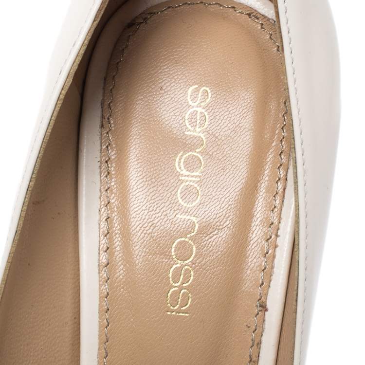Pre Owned Sergio Rossi Offwhite Leather Pointed Toe Pumps Size 35
