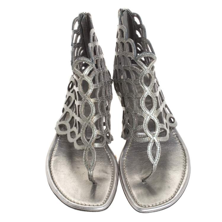 Pre Owned Sergio Rossi Metallic Grey Leather Cut Out Scalloped Flat Sandals Size 37.5