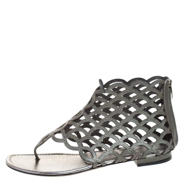 Pre Owned Sergio Rossi Metallic Grey Leather Cut Out Scalloped Flat Sandals Size 37.5