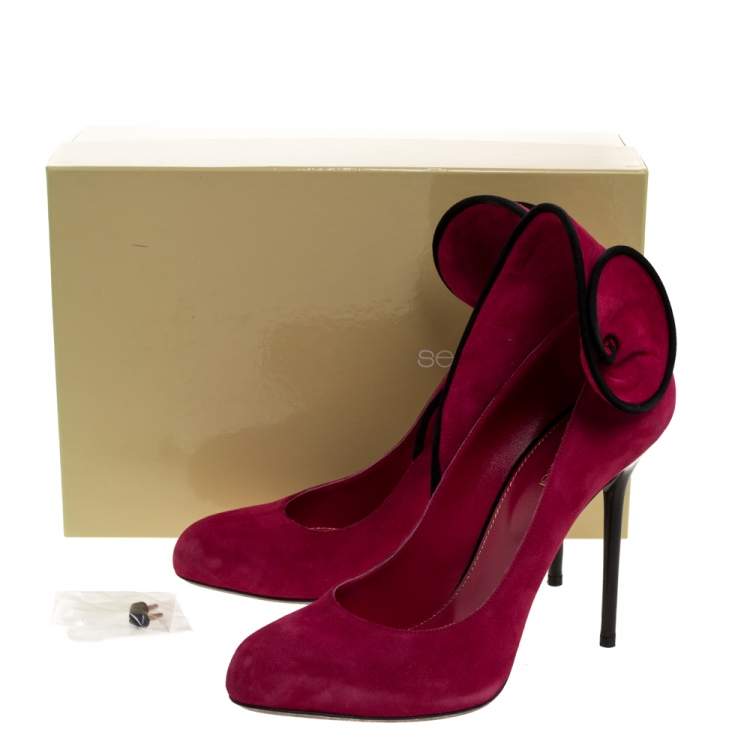 Pre Owned Sergio Rossi Fuchsia/Black Suede Swirl Detail Round Toe Pumps Size 40