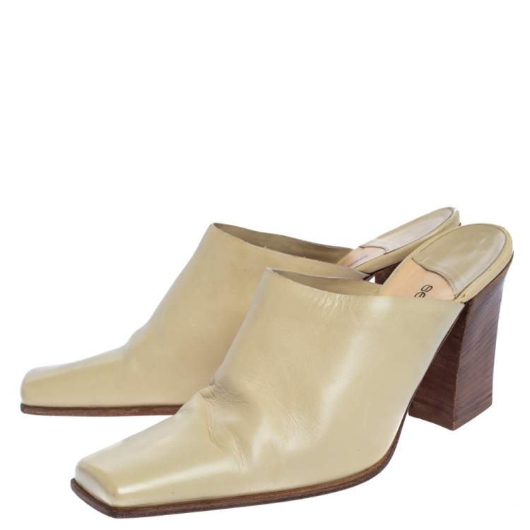 Pre Owned Sergio Rossi Cream Leather Block Heel Square Toe Mules Size 39