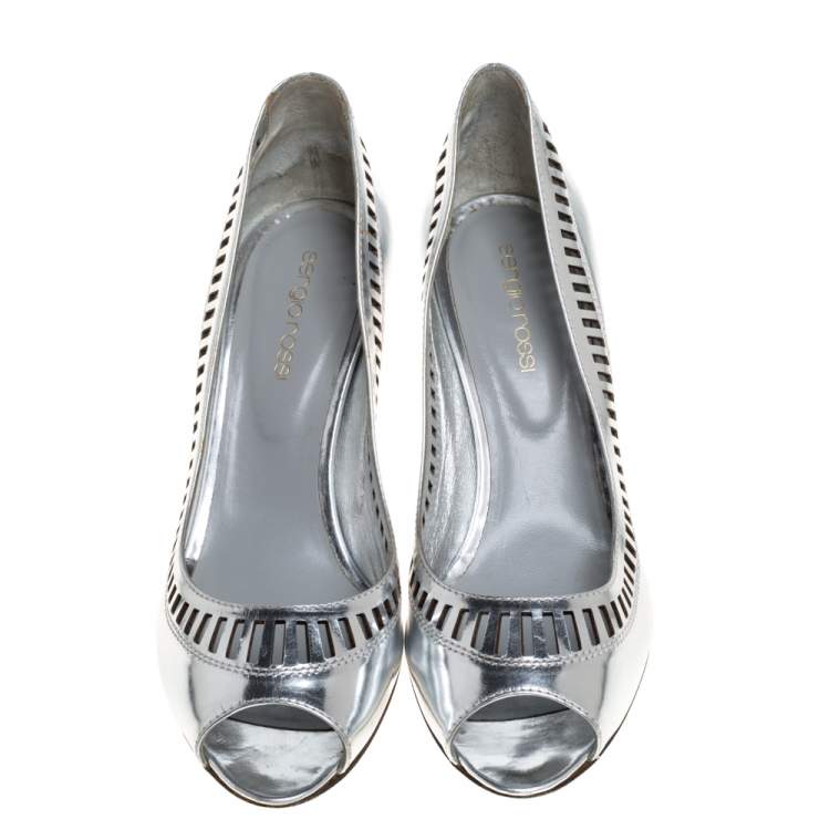 Pre Owned Sergio Rossi Silver Laser Cut Leather Pumps Size 37