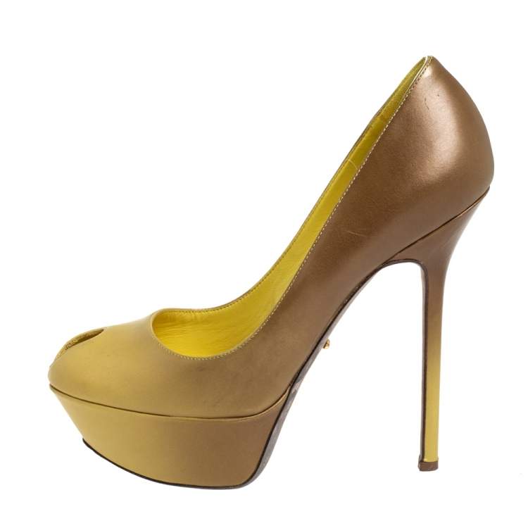 Pre Owned Sergio Rossi Green/Yellow Leather Peep Toe Platform Pumps Size 37