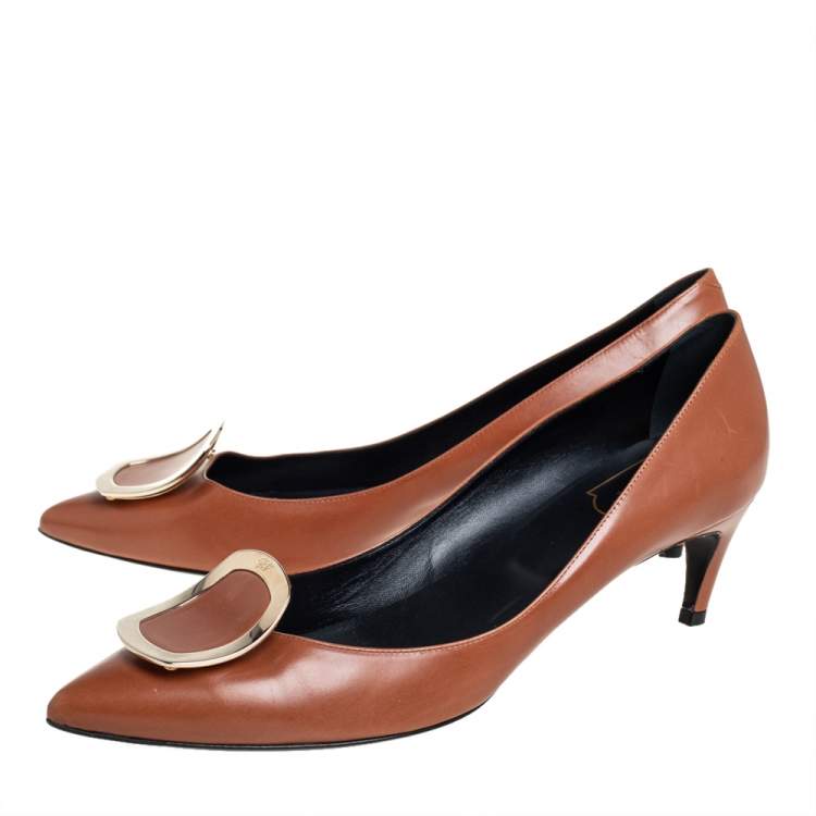 مملوكة مسبقًا  Roger Vivier Tan Leather Pointed Toe Pumps Size 40