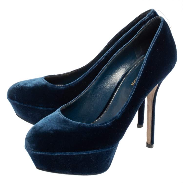 Pre Owned Sergio Rossi  Blue Velvet Platform Pumps Size 37.5