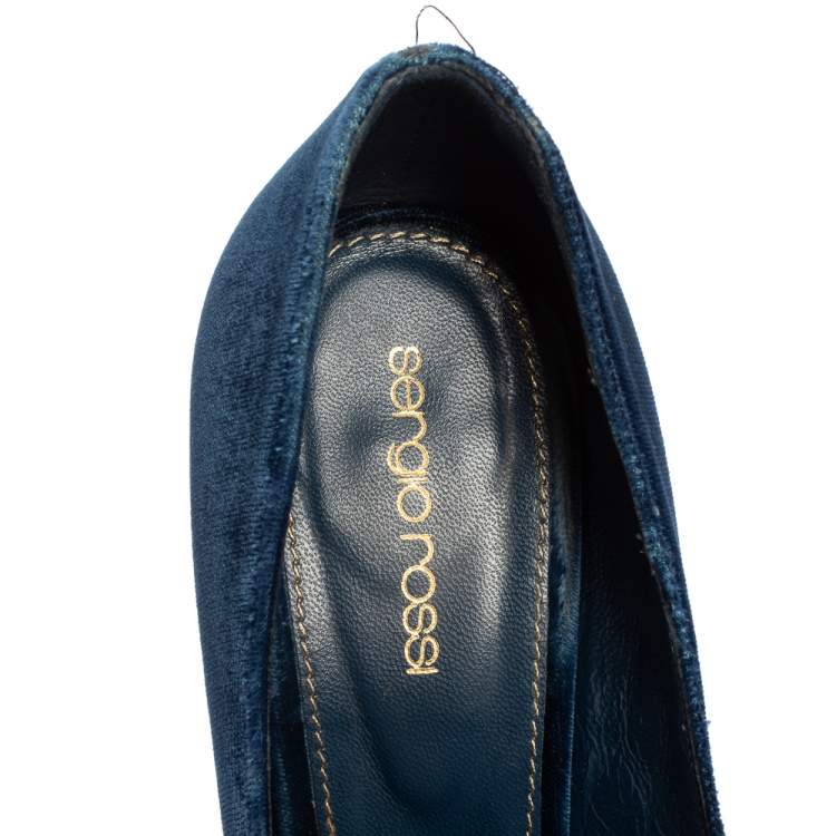 Pre Owned Sergio Rossi  Blue Velvet Platform Pumps Size 37.5
