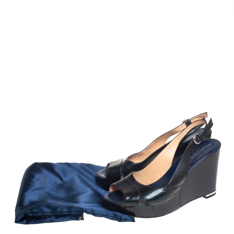 مملوكة مسبقًا Sergio Rossi Dark Blue Patent Leather Wedge Platform Slingback Sandals Size 39.5