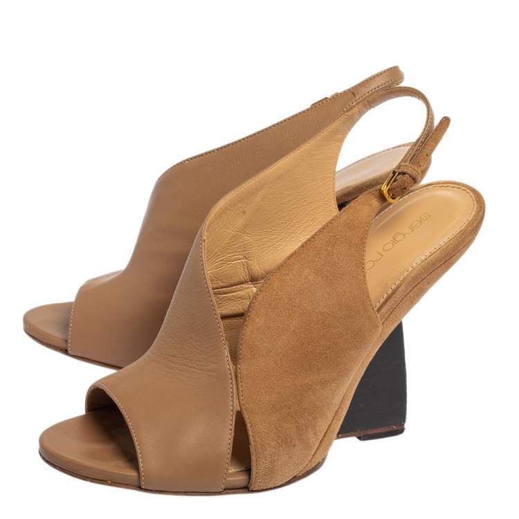 مملوكة مسبقًا Sergio Rossi Dark Beige Leather and Suede Slingback Sandals Size 38