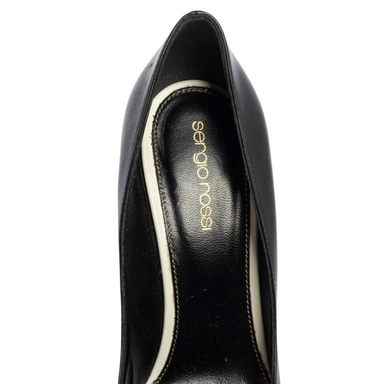 Pre Owned Sergio Rossi  Black/Blue Leather Cap Toe Pumps Size 38