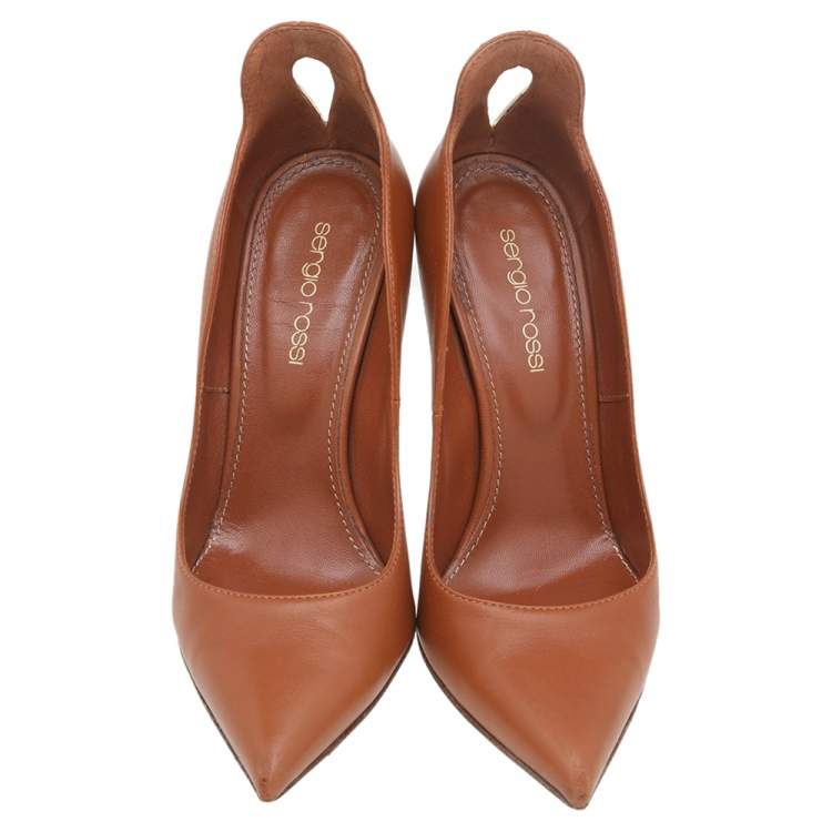 مملوكة مسبقًا Sergio Rossi Brown Leather Pointed Toe Pumps Size 35.5