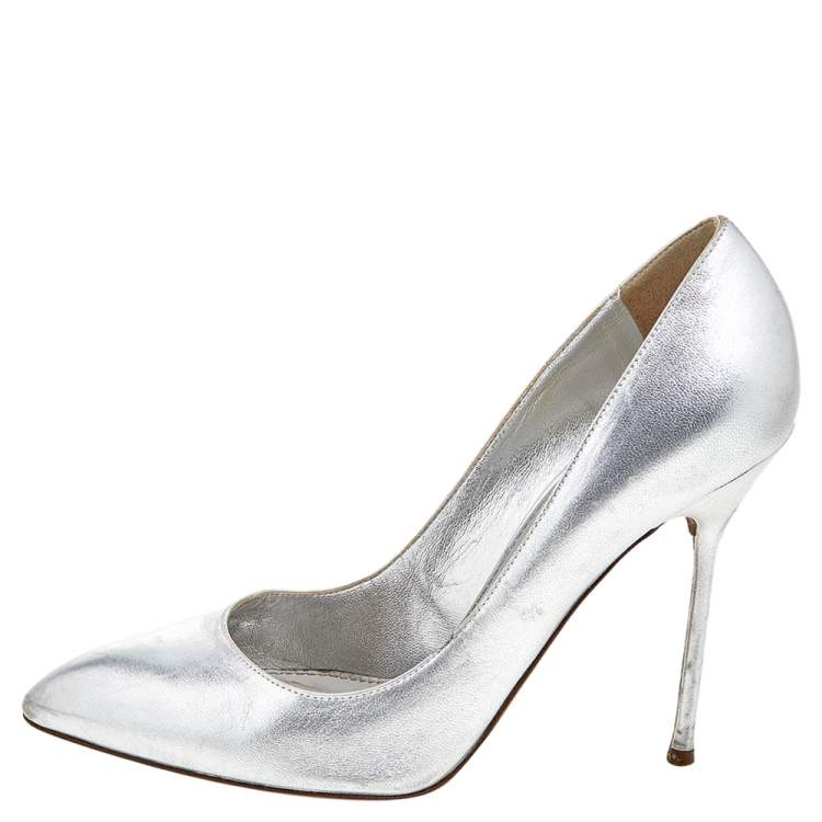 Pre Owned Sergio Rossi Metallic Silver Leather Almond Toe Pumps Size 37.5
